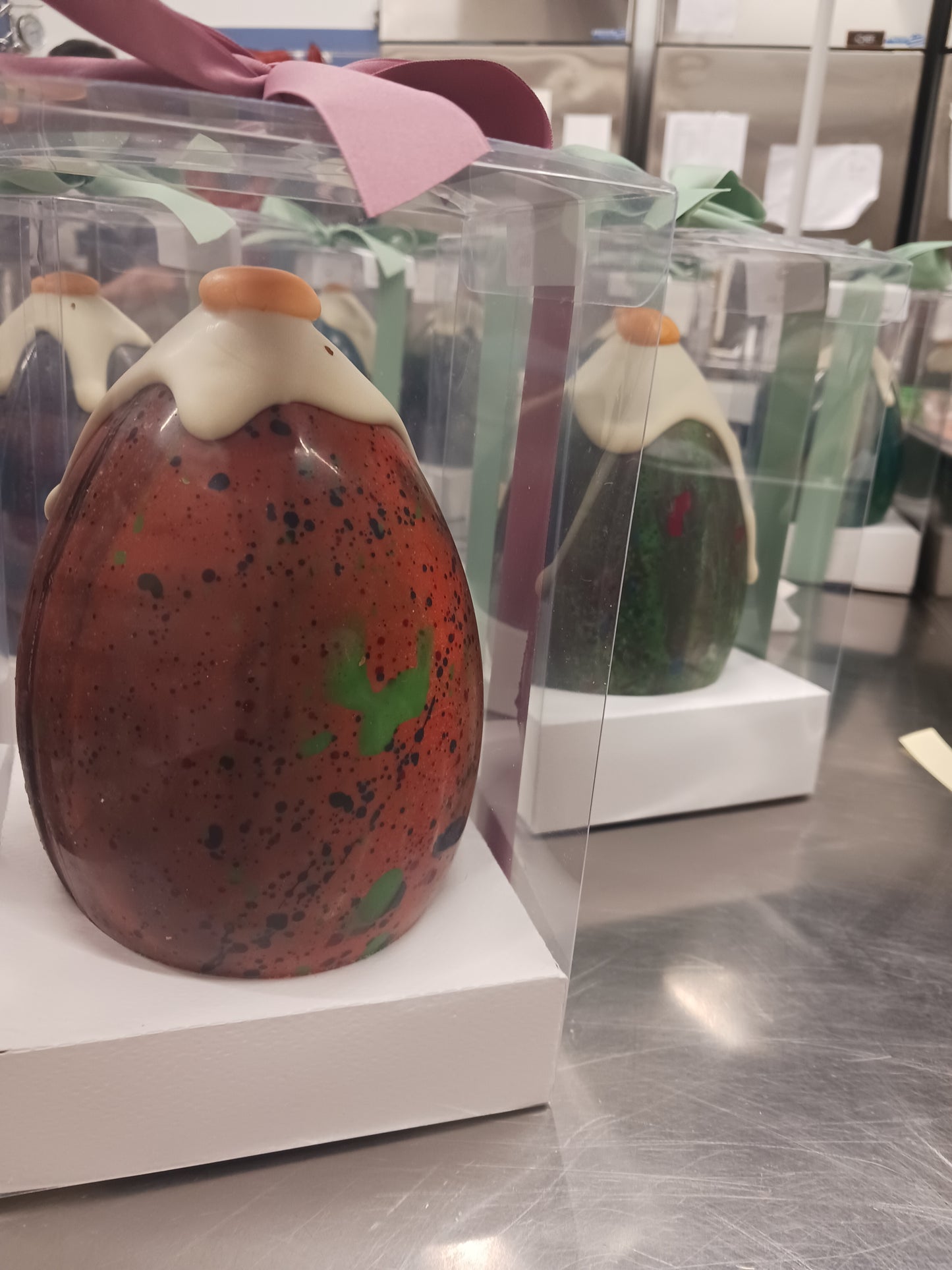 Uovo Primavera al cioccolato fondente 65%. 150g. Non idoneo per la spedizione