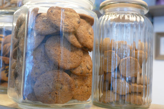 Biscotti cookies con gocce di cioccolato